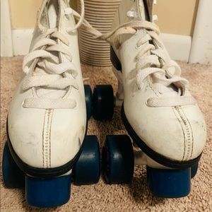 women’s/teenager skates